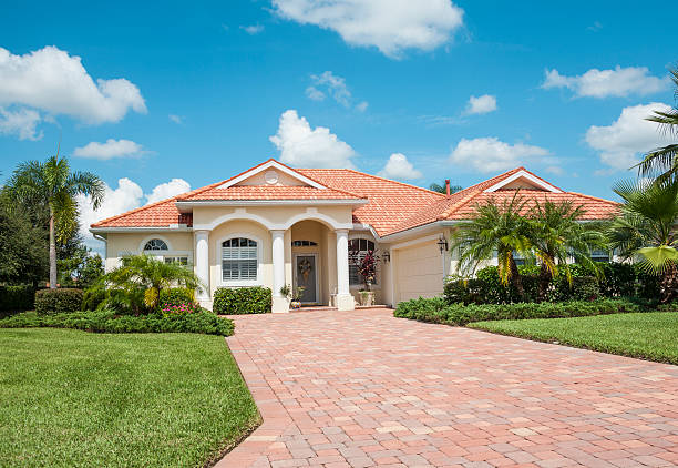Best Local Driveway Pavers  in Maplewood, MN